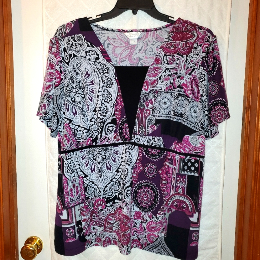 2x CJ Banks short sleeve purple/black/white paisley pullover top blouse